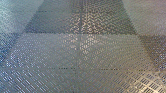 Interlocking Floor, MI